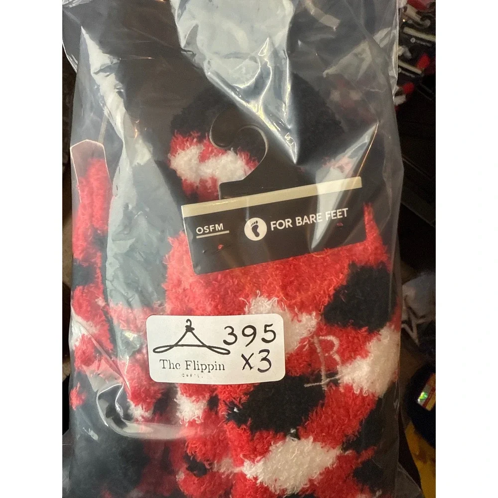 For Bare‎ Feet OSFM Houston Rockets Red Black Argyle Fuzzy Crew Socks NWT